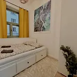 شقة Azure - Modern 2br