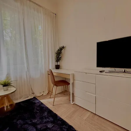 Azure - Modern 2br Appartement