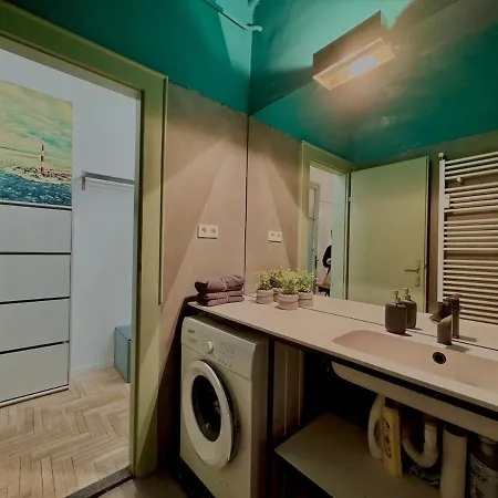 Azure - Modern 2br *