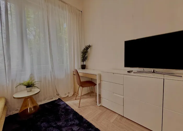 Azure - Modern 2br Lägenhet