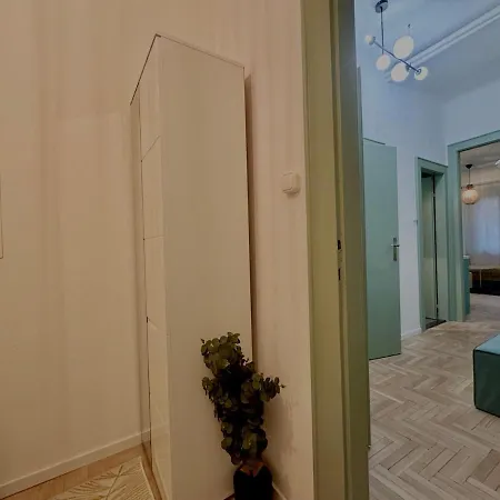 Azure - Modern 2br *